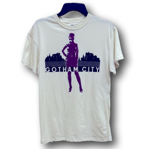 DC Comics Catwoman Gotham City Graphic T-Shirt - Size Small - NWT